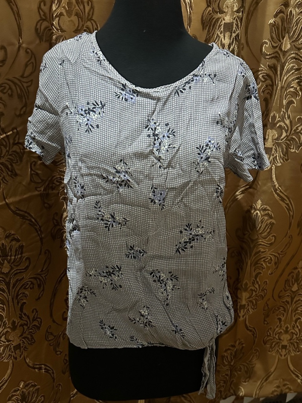 LC Lauren Conrad White Short Sleeve Floral Gingham Top with Blue Accents